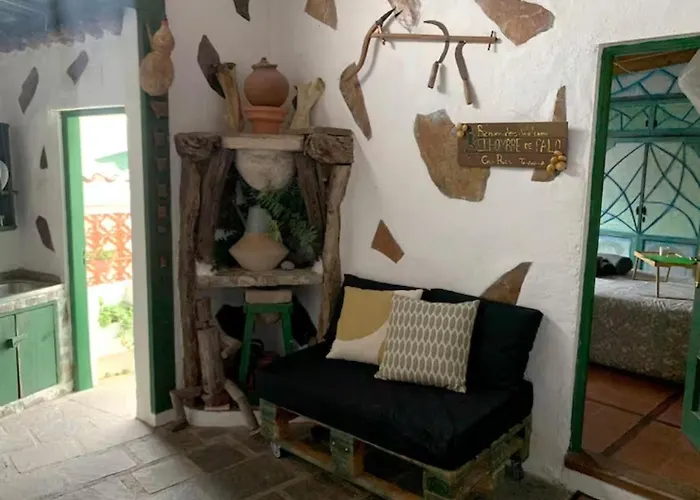 Lantställe Canaria Hombre De Palo